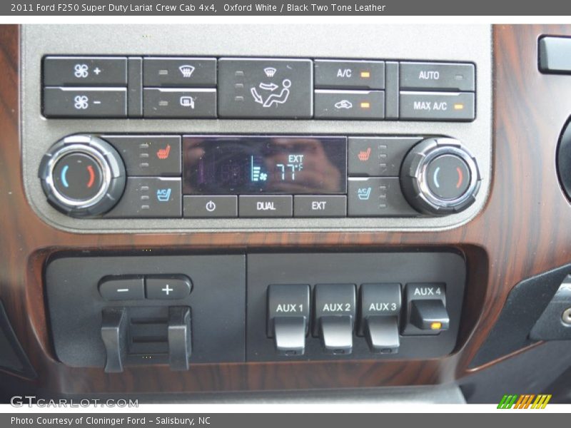 Oxford White / Black Two Tone Leather 2011 Ford F250 Super Duty Lariat Crew Cab 4x4