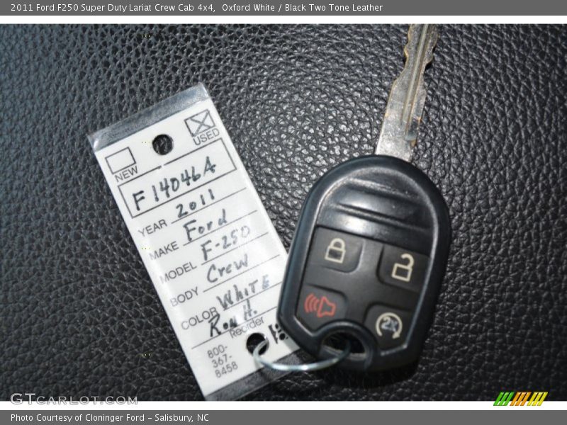 Oxford White / Black Two Tone Leather 2011 Ford F250 Super Duty Lariat Crew Cab 4x4