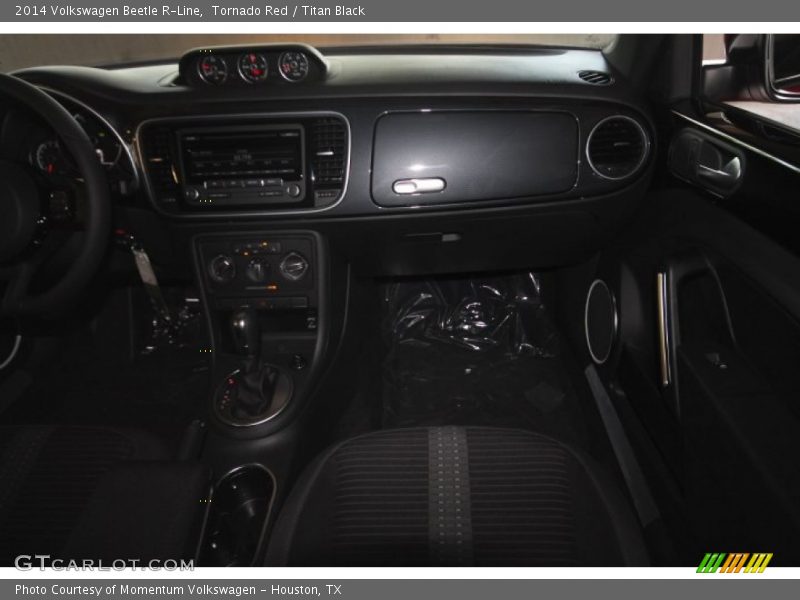 Tornado Red / Titan Black 2014 Volkswagen Beetle R-Line