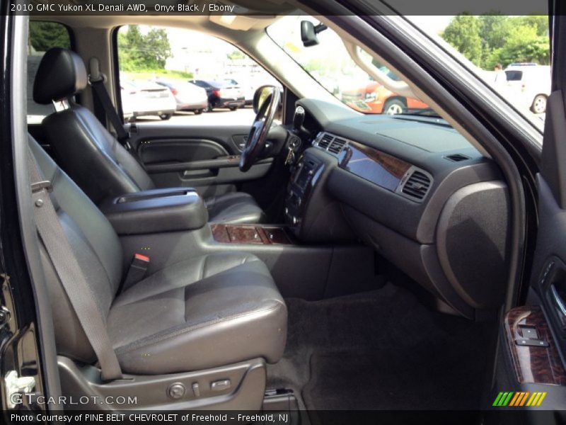 Onyx Black / Ebony 2010 GMC Yukon XL Denali AWD