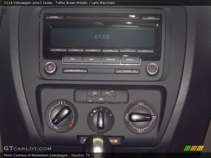 Toffee Brown Metallic / Latte Macchiato 2014 Volkswagen Jetta S Sedan