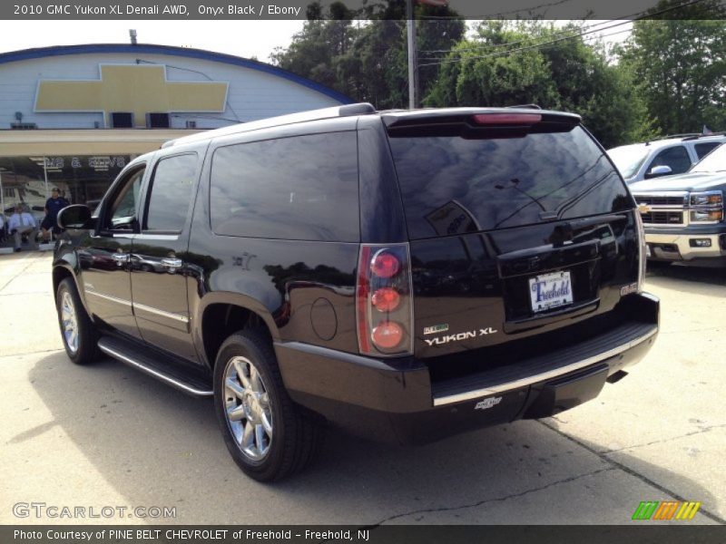 Onyx Black / Ebony 2010 GMC Yukon XL Denali AWD