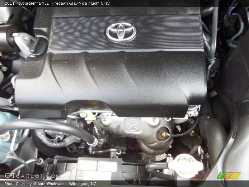 Predawn Gray Mica / Light Gray 2011 Toyota Sienna XLE