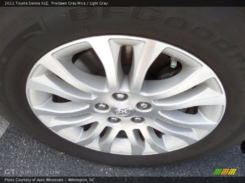 Predawn Gray Mica / Light Gray 2011 Toyota Sienna XLE