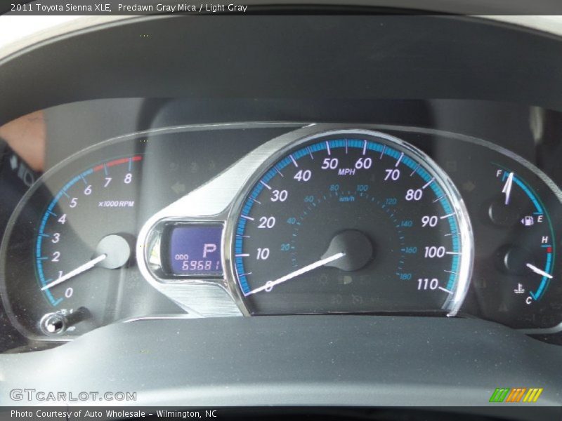 Predawn Gray Mica / Light Gray 2011 Toyota Sienna XLE