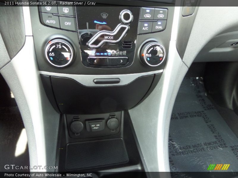 Radiant Silver / Gray 2011 Hyundai Sonata SE 2.0T