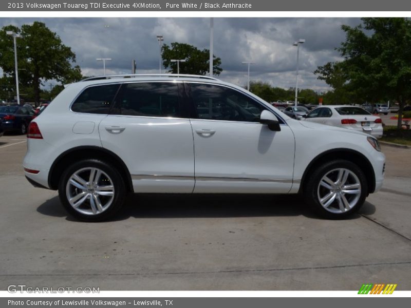 Pure White / Black Anthracite 2013 Volkswagen Touareg TDI Executive 4XMotion