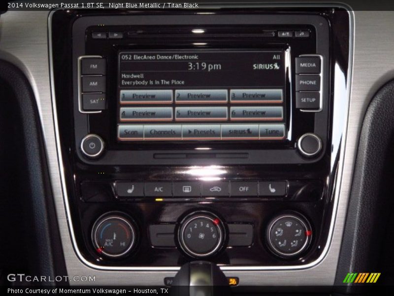 Night Blue Metallic / Titan Black 2014 Volkswagen Passat 1.8T SE