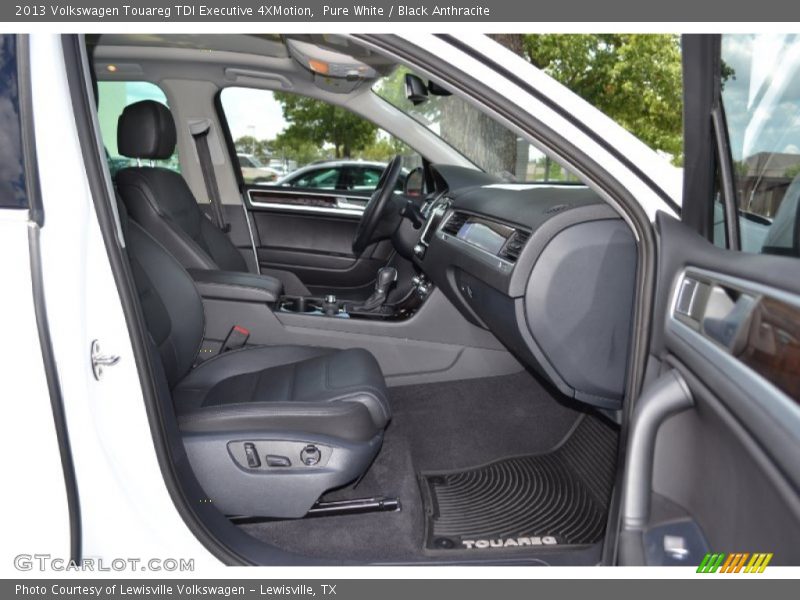 Pure White / Black Anthracite 2013 Volkswagen Touareg TDI Executive 4XMotion
