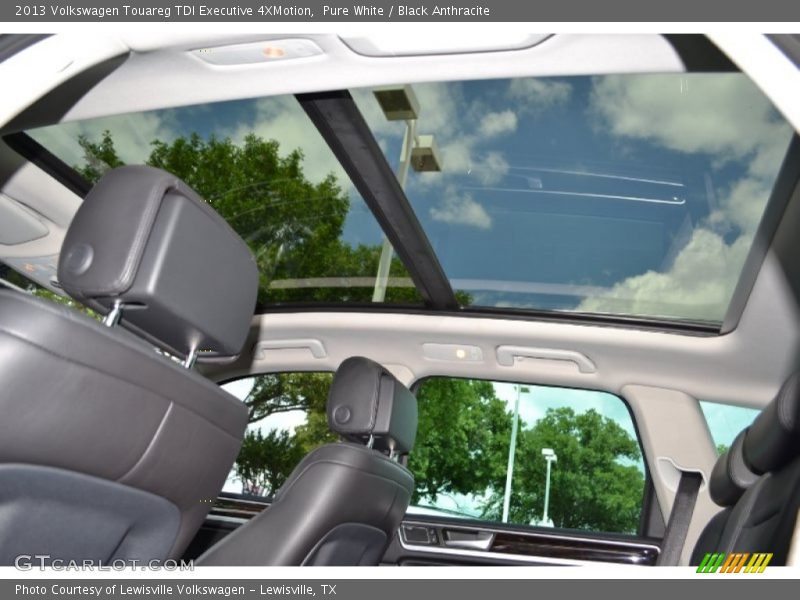 Pure White / Black Anthracite 2013 Volkswagen Touareg TDI Executive 4XMotion