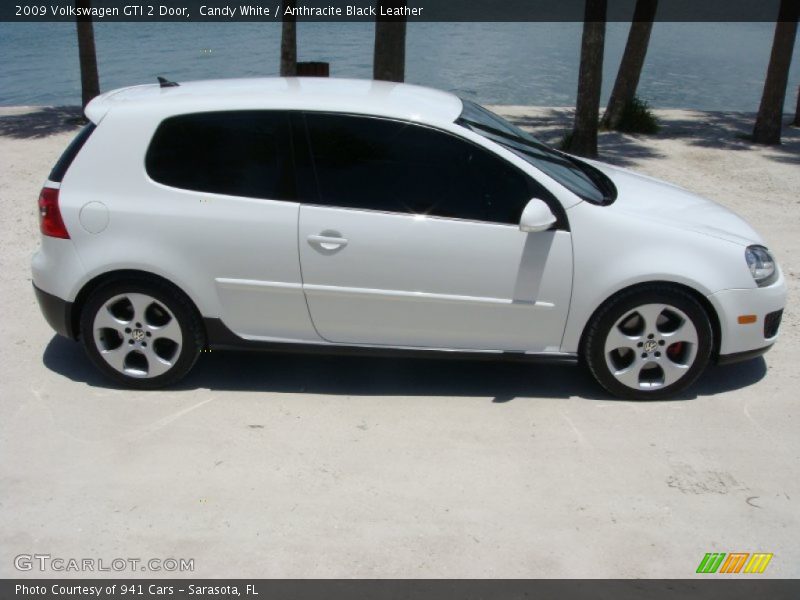 Candy White / Anthracite Black Leather 2009 Volkswagen GTI 2 Door