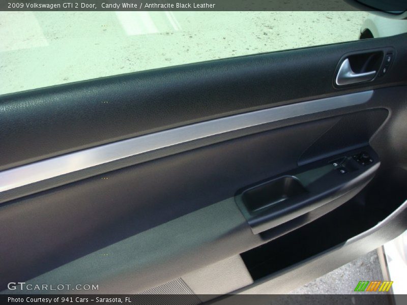 Candy White / Anthracite Black Leather 2009 Volkswagen GTI 2 Door