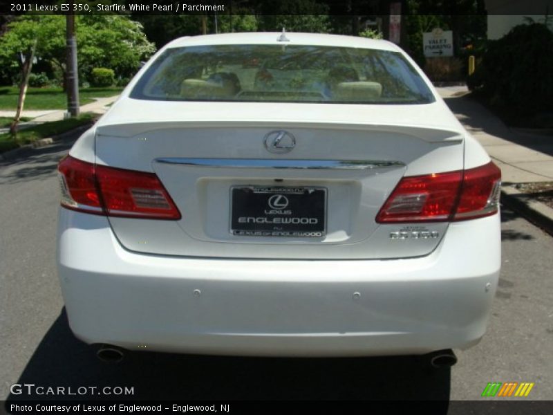 Starfire White Pearl / Parchment 2011 Lexus ES 350