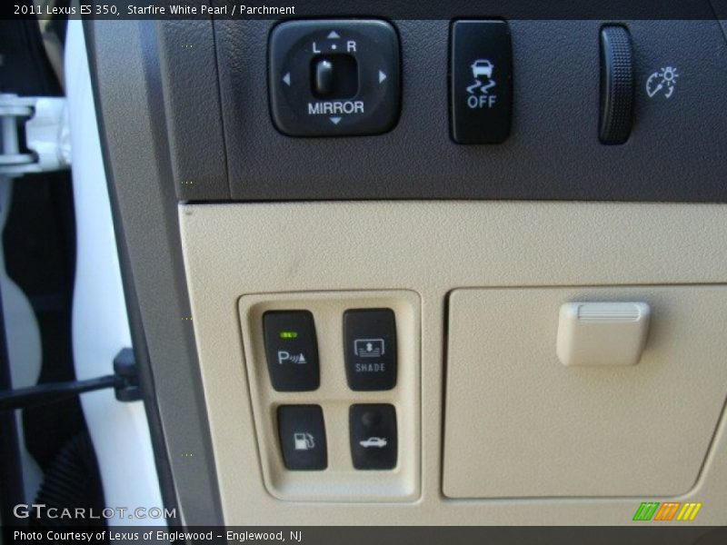 Starfire White Pearl / Parchment 2011 Lexus ES 350