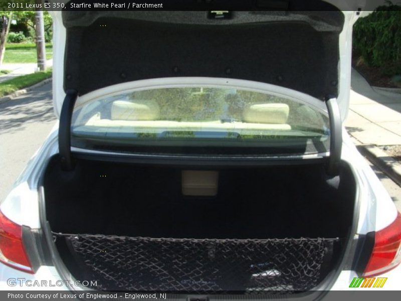Starfire White Pearl / Parchment 2011 Lexus ES 350