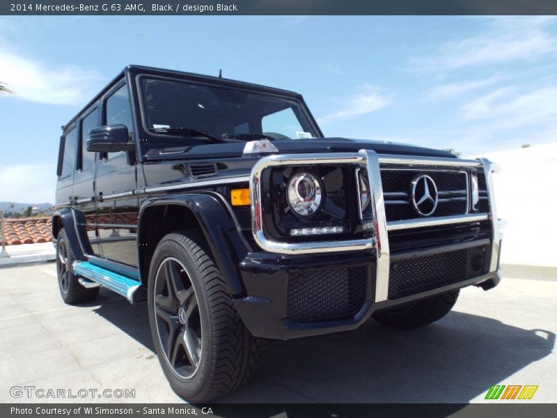 Front 3/4 View of 2014 G 63 AMG
