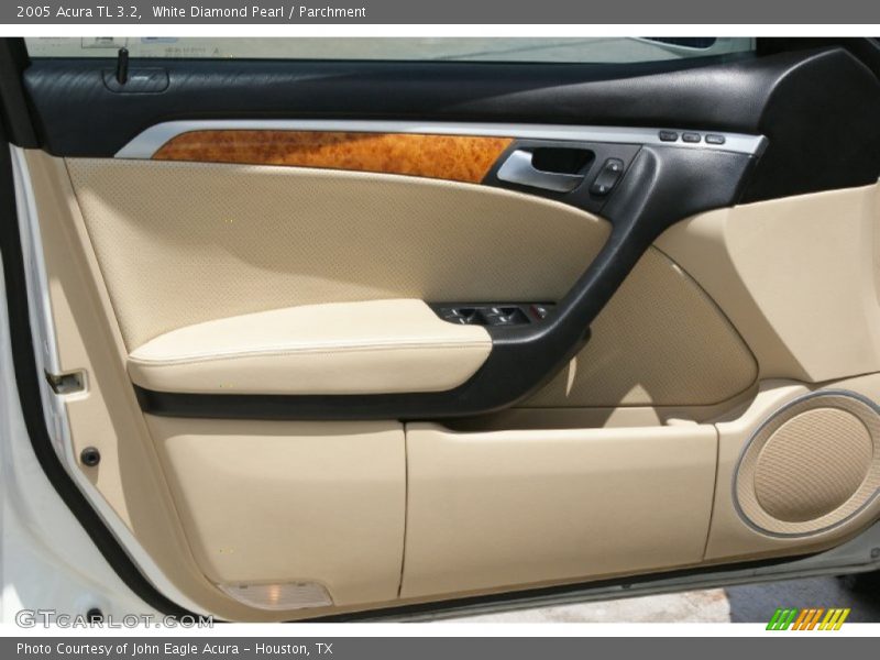 White Diamond Pearl / Parchment 2005 Acura TL 3.2