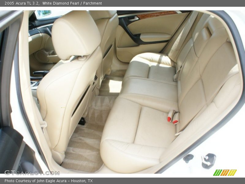 White Diamond Pearl / Parchment 2005 Acura TL 3.2