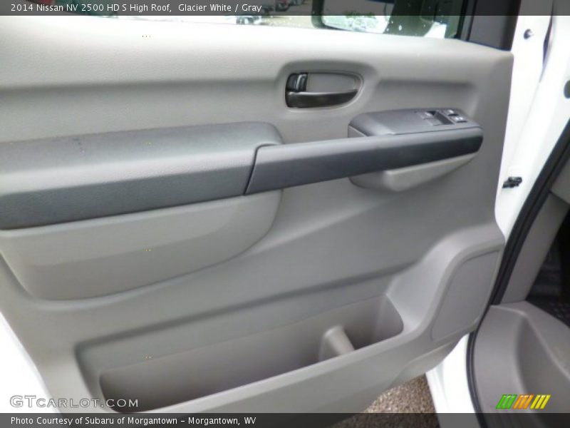 Glacier White / Gray 2014 Nissan NV 2500 HD S High Roof