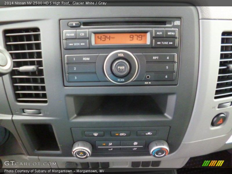 Glacier White / Gray 2014 Nissan NV 2500 HD S High Roof