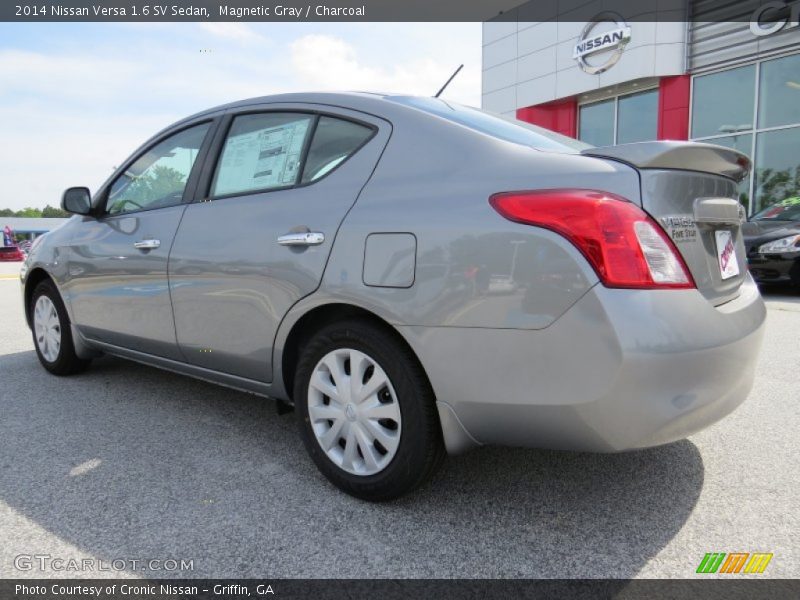 Magnetic Gray / Charcoal 2014 Nissan Versa 1.6 SV Sedan