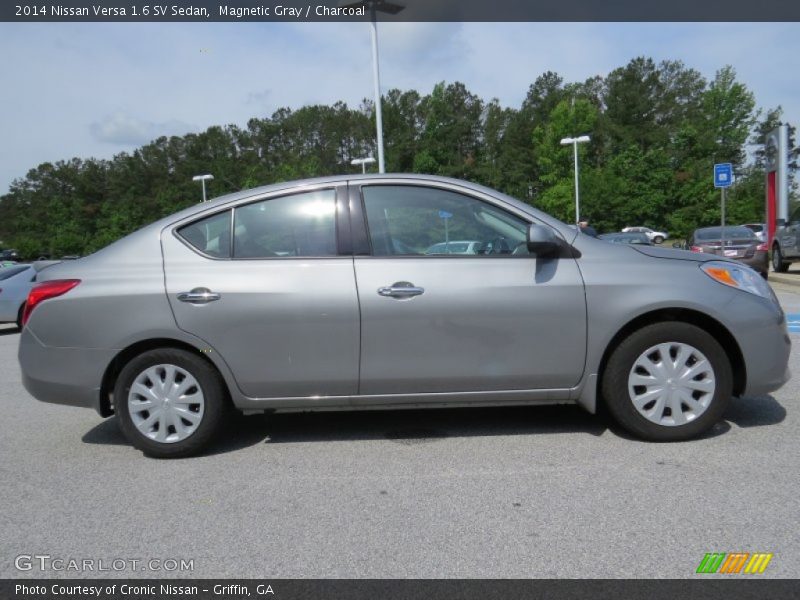  2014 Versa 1.6 SV Sedan Magnetic Gray