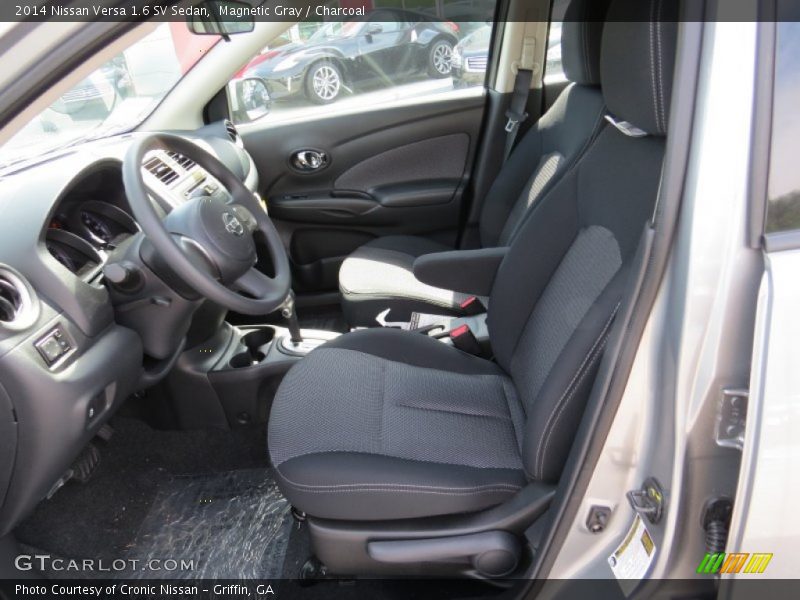  2014 Versa 1.6 SV Sedan Charcoal Interior