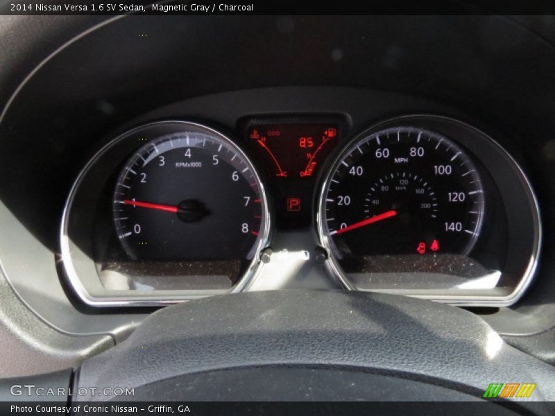  2014 Versa 1.6 SV Sedan 1.6 SV Sedan Gauges