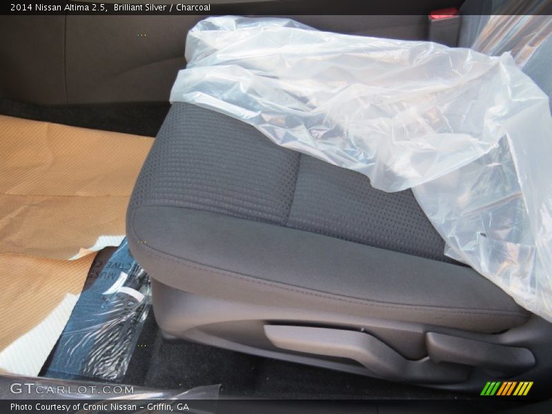 Brilliant Silver / Charcoal 2014 Nissan Altima 2.5