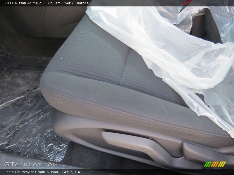 Brilliant Silver / Charcoal 2014 Nissan Altima 2.5