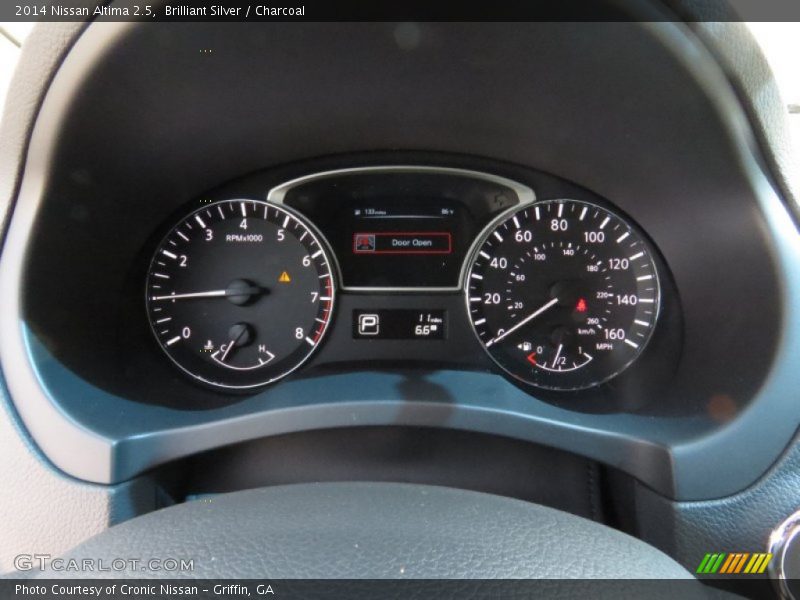 Brilliant Silver / Charcoal 2014 Nissan Altima 2.5
