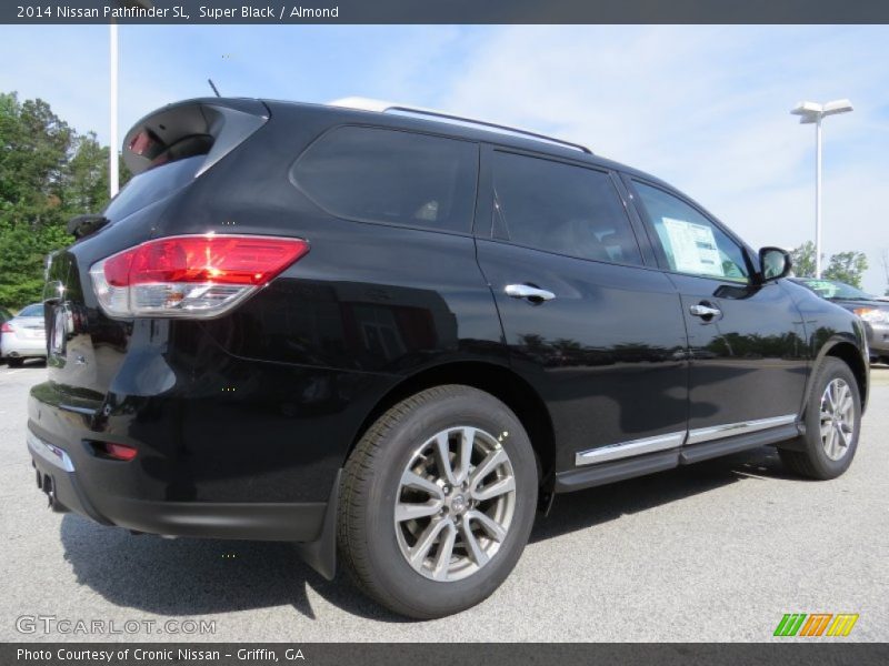 Super Black / Almond 2014 Nissan Pathfinder SL