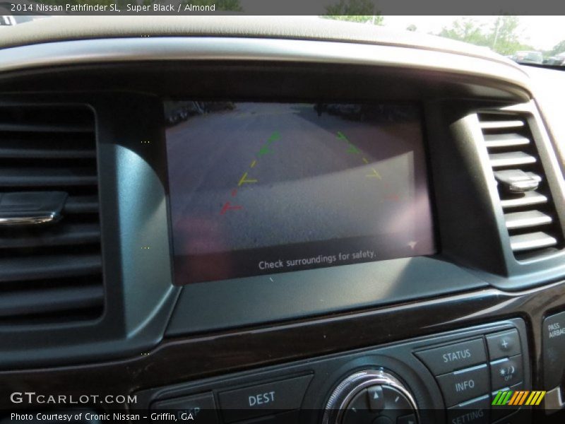Super Black / Almond 2014 Nissan Pathfinder SL