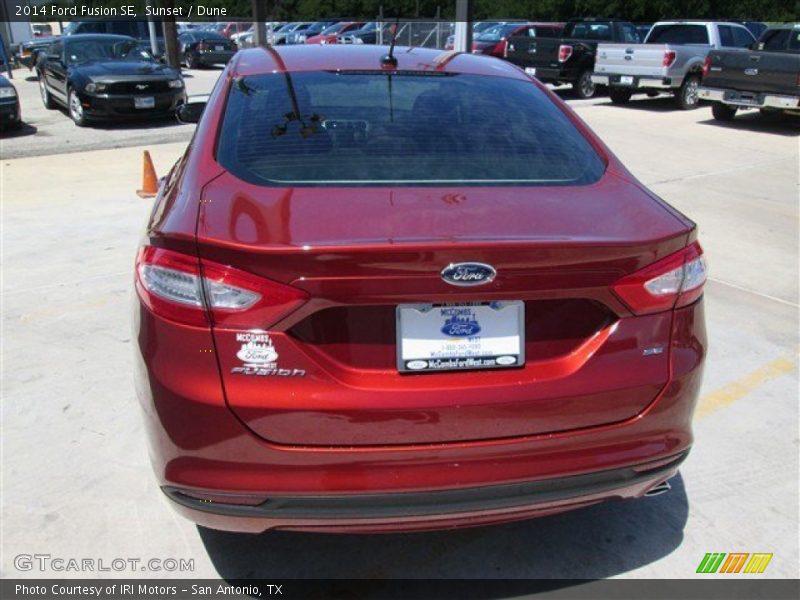 Sunset / Dune 2014 Ford Fusion SE