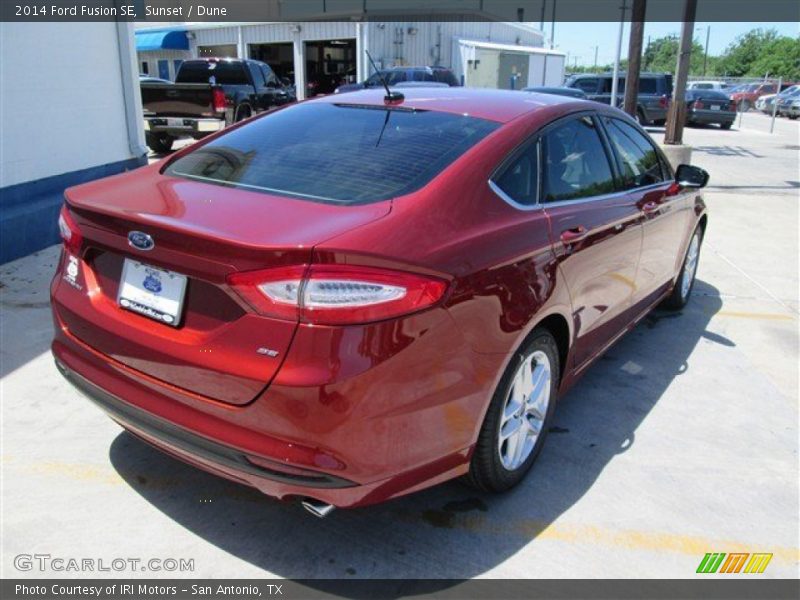 Sunset / Dune 2014 Ford Fusion SE