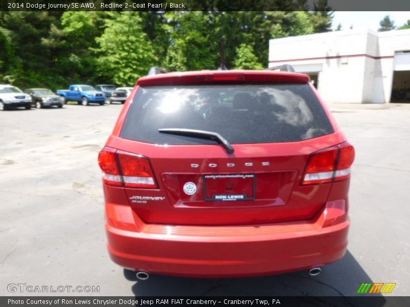 Redline 2-Coat Pearl / Black 2014 Dodge Journey SE AWD