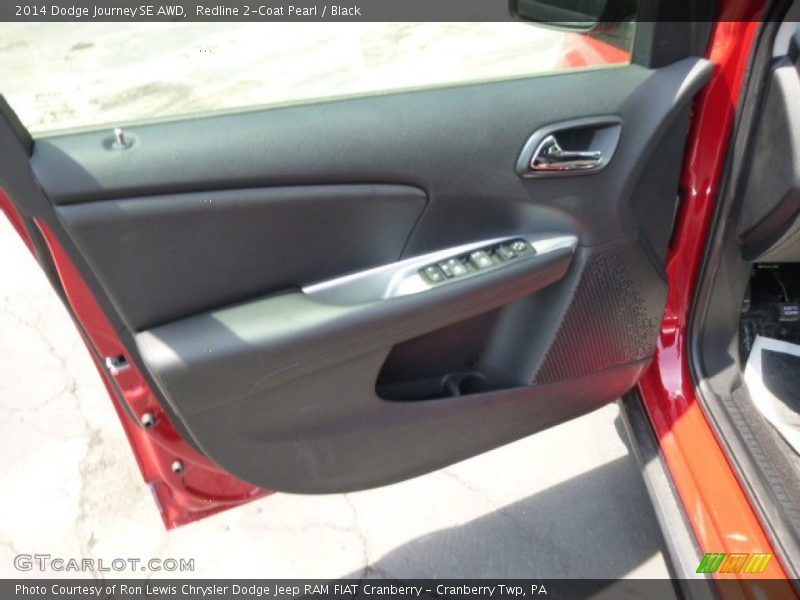 Redline 2-Coat Pearl / Black 2014 Dodge Journey SE AWD