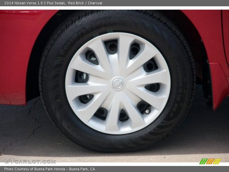 Red Brick / Charcoal 2014 Nissan Versa 1.6 S Plus Sedan