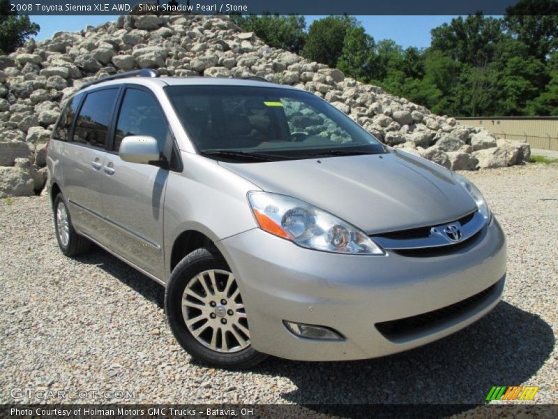 Front 3/4 View of 2008 Sienna XLE AWD