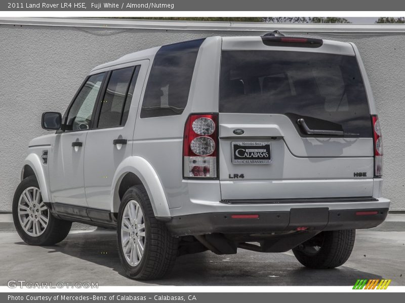 Fuji White / Almond/Nutmeg 2011 Land Rover LR4 HSE