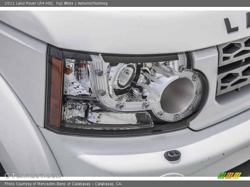 Fuji White / Almond/Nutmeg 2011 Land Rover LR4 HSE