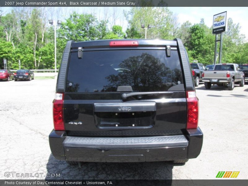 Black Clearcoat / Medium Slate Gray 2007 Jeep Commander Sport 4x4