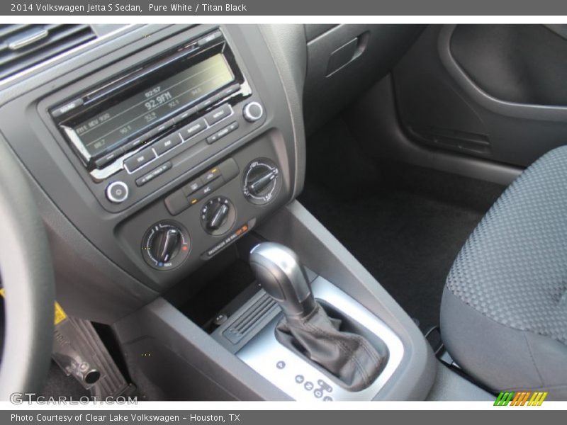 Pure White / Titan Black 2014 Volkswagen Jetta S Sedan