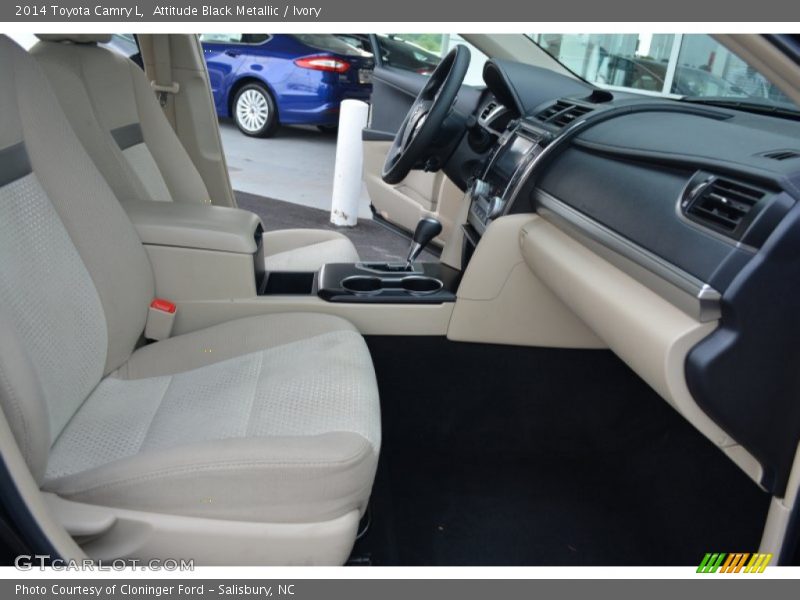Attitude Black Metallic / Ivory 2014 Toyota Camry L