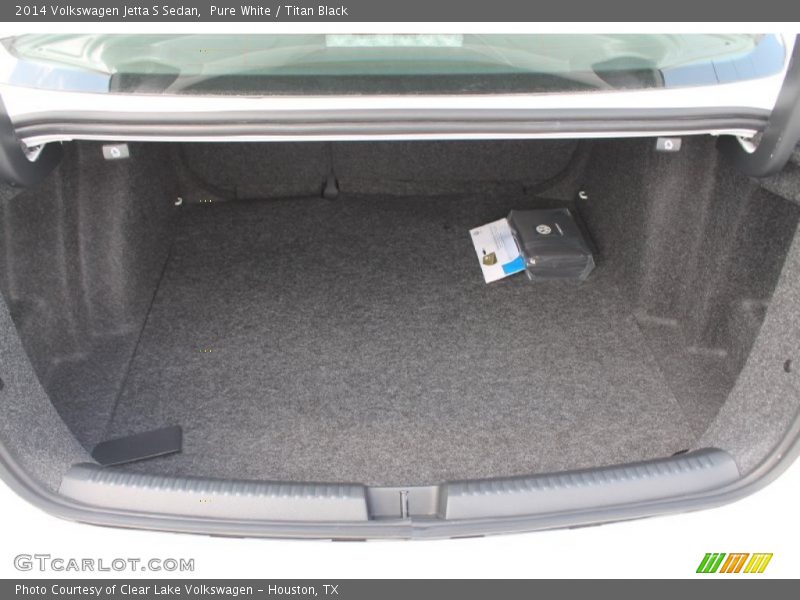 Pure White / Titan Black 2014 Volkswagen Jetta S Sedan