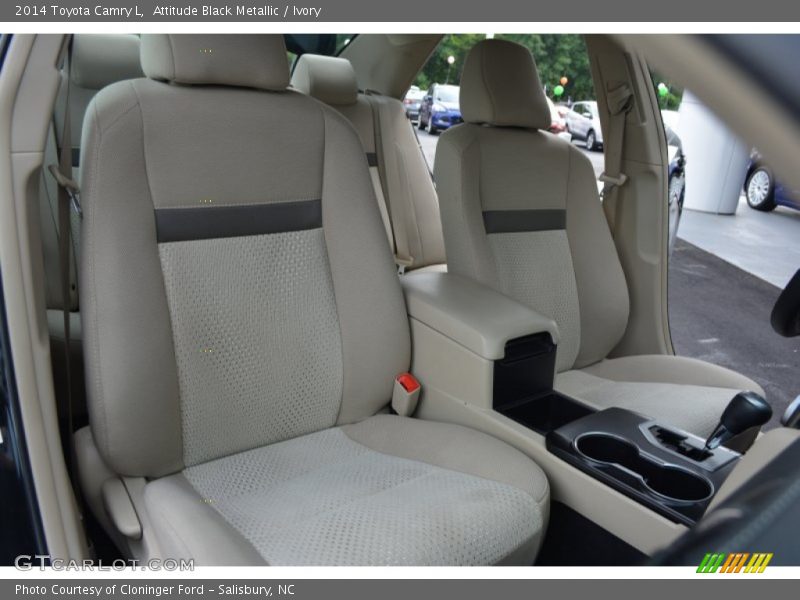 Attitude Black Metallic / Ivory 2014 Toyota Camry L