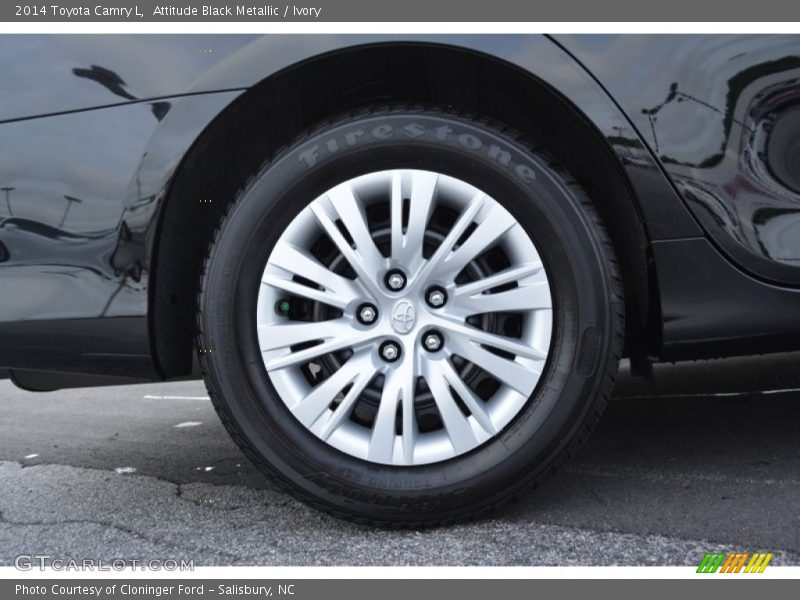 Attitude Black Metallic / Ivory 2014 Toyota Camry L