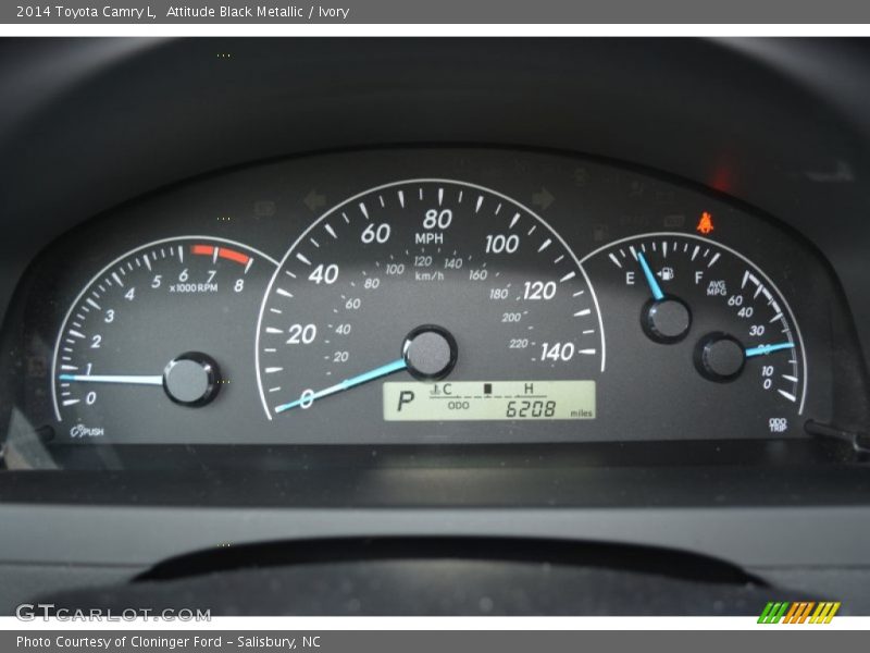 Attitude Black Metallic / Ivory 2014 Toyota Camry L