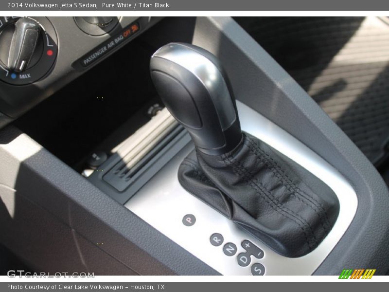 Pure White / Titan Black 2014 Volkswagen Jetta S Sedan