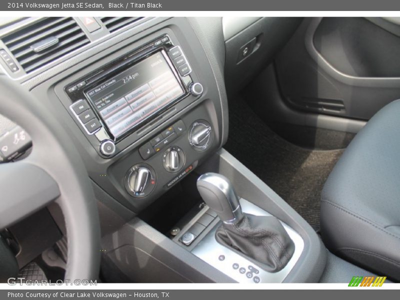 Black / Titan Black 2014 Volkswagen Jetta SE Sedan